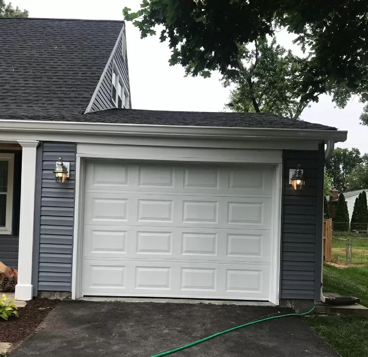 How to Replace a Garage Door Track: 7 Easy and Quick Steps