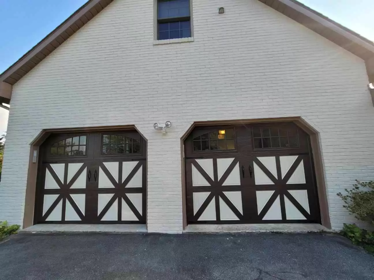 7 Reasons Why Barn-Style Garage Door Is A Good Idea For You?